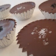 Chocolate-Covered Salted Peanut Cajeta Cups