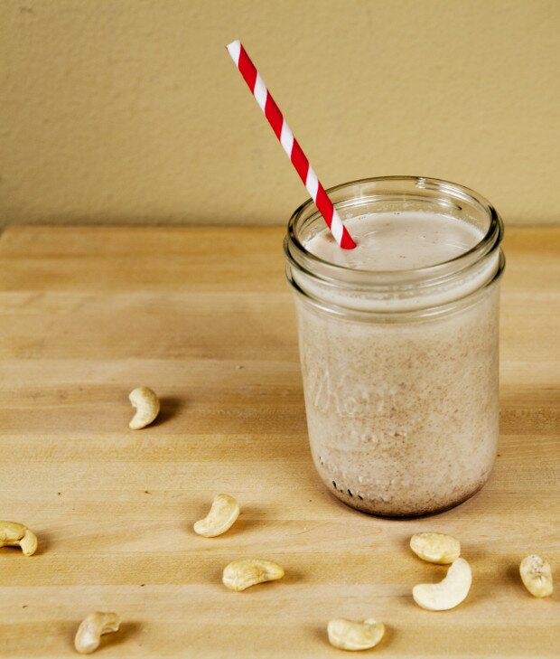 Cinnamon-Vanilla Cashew Milk