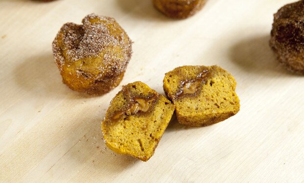 Biscoff-Stuffed Pumpkin Muffin Bites