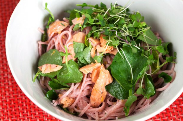 Pink Soba with Salmon and Watercress | www.spachethespatula.com #recipe