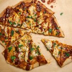 BBQ Chicken & Cheddar Pizza | www.spachethespatula.com #recipe