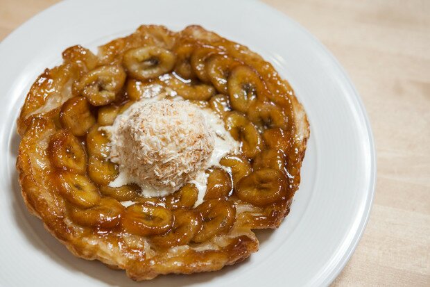 Mini Banana Tarte Tatin | www.spachethespatula.com #recipe