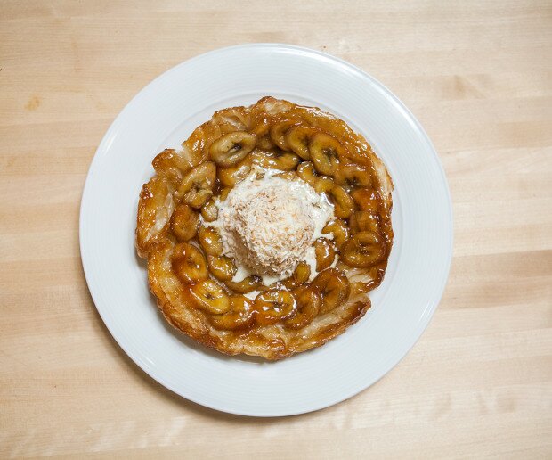 Mini Banana Tarte Tatin | www.spachethespatula.com #recipe