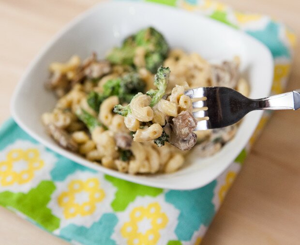 Macaroni & Cheeze with Roasted Broccoli and Criminis | www.spachethespatula.com #vegan #recipe