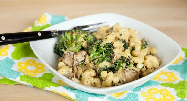 Macaroni & Cheeze with Roasted Broccoli and Criminis | www.spachethespatula.com #vegan #recipe