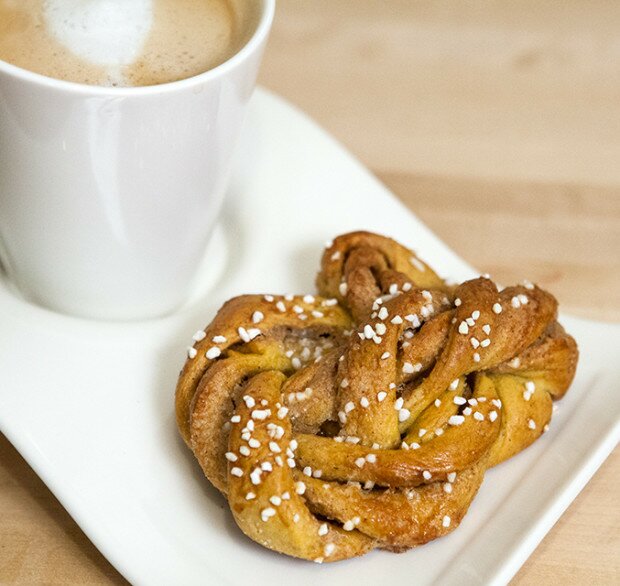 Pumpkin-Biscoff Knots | www.spachethespatula.com #recipe