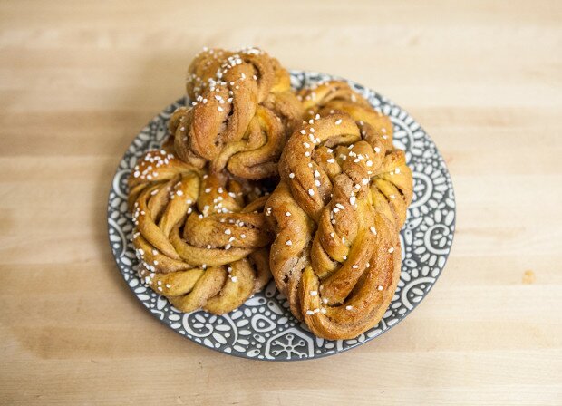 Pumpkin-Biscoff Knots | www.spachethespatula.com #recipe