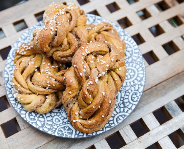 Pumpkin-Biscoff Knots | www.spachethespatula.com #recipe