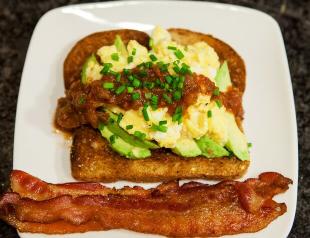 My Favorite Eggs (with avocado and salsa) | www.spachethespatula.com #recipe