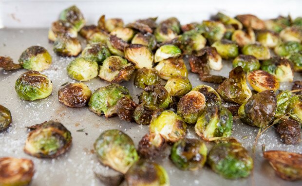 Simply Roasted Brussels Sprouts | www.spachethespatula.com #recipe