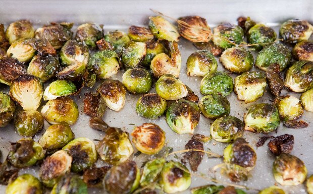 Simply Roasted Brussels Sprouts | www.spachethespatula.com #recipe