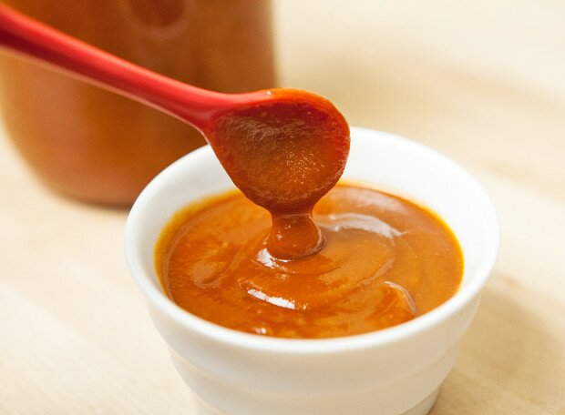 Spicy-Sweet BBQ Sauce | www.spachethespatula.com #recipe