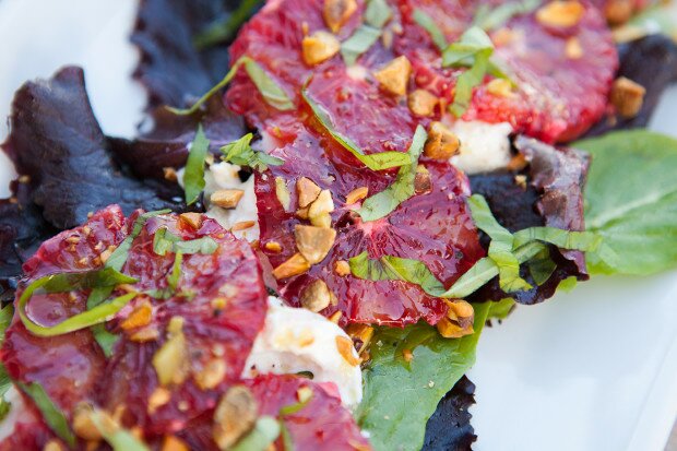 Blood Orange and Burrata Salad | www.spachethespatula.com #recipe