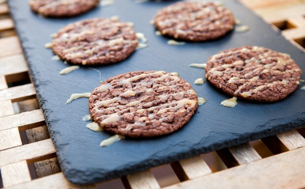 Mexican Chocolate Cookies with Cajeta | www.spachethespatula.com #recipe