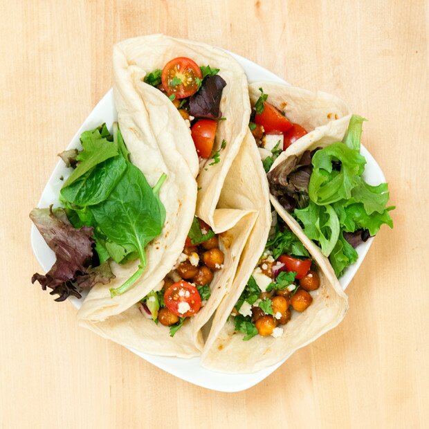 BBQ Chickpea Tacos | www.spachethespatula.com #recipe