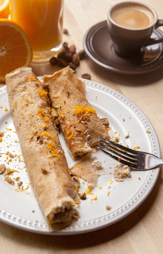 Cannoli Pancakes | www.spachethespatula.com #recipe