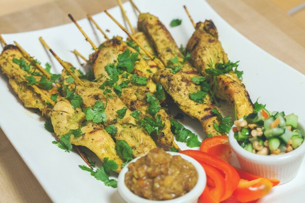 Chicken Satay (Sa-Te Kai) | www.spachethespatula.com #recipe