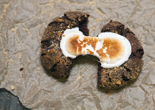 Chocolate S'mores Cookies | www.spachethespatula.com #recipe