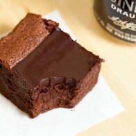 Guinness Brownies | www.spachethespatula.com #recipe