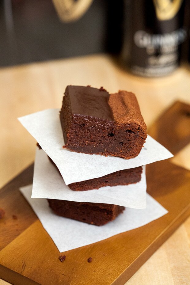 Guinness Brownies | www.spachethespatula.com #recipe