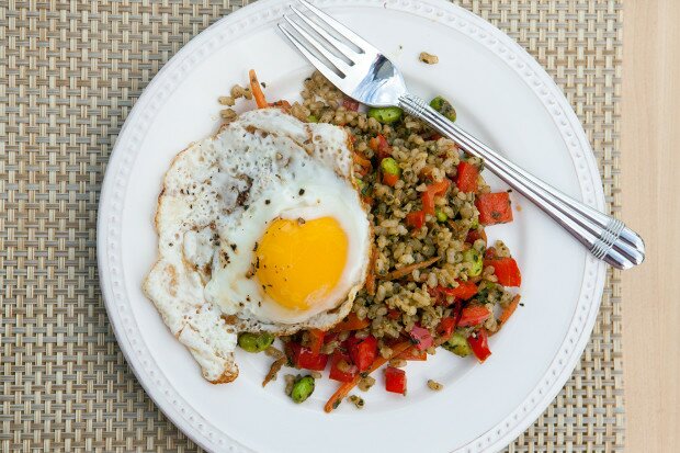 Pesto Fried Rice | www.spachethespatula.com #recipe