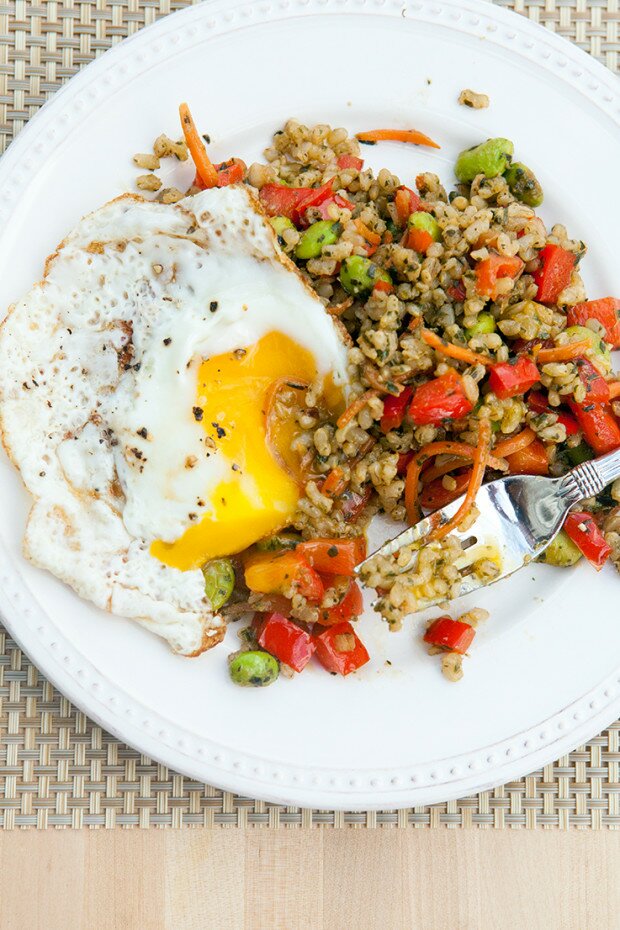 Pesto Fried Rice | www.spachethespatula.com #recipe