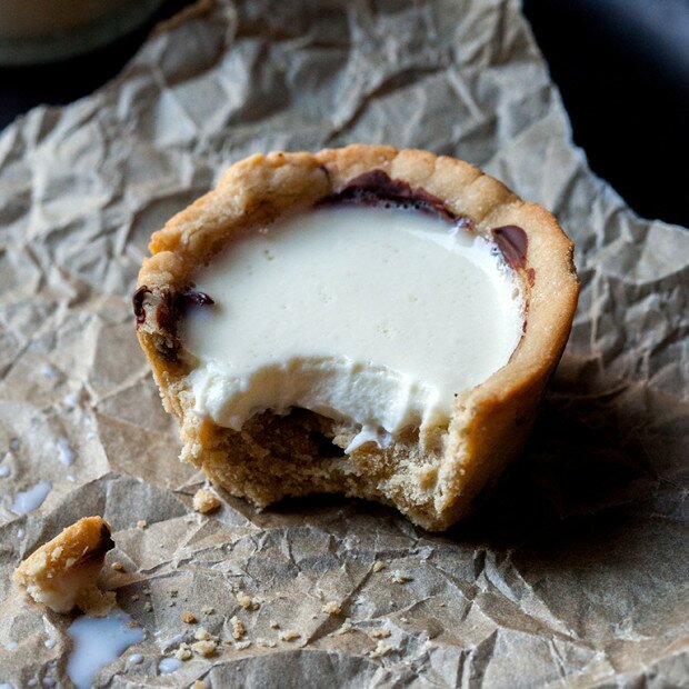 Chocolate Chip Cookie Cups with Panna Cotta Milk | www.spachethespatula.com #recipe