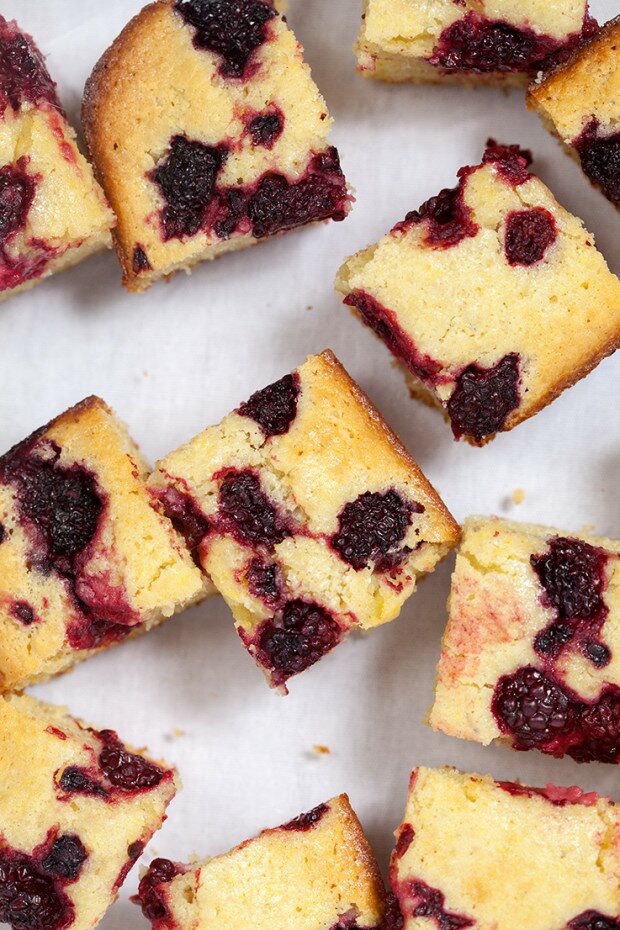 Blackberry-Lavender Cornbread | www.spachethespatula.com #recipe