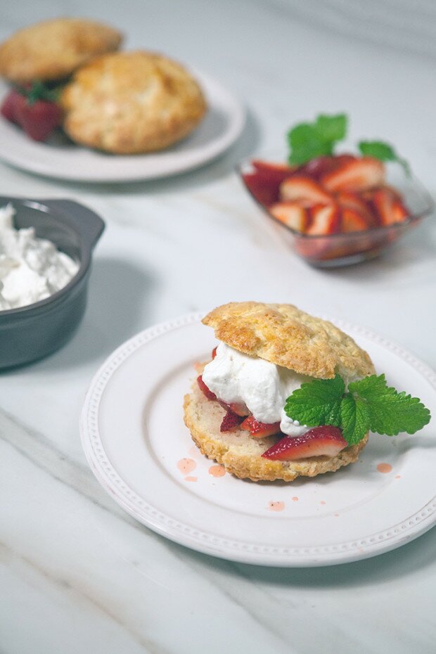 Strawberry Shortcakes | www.spachethespatula.com #recipe