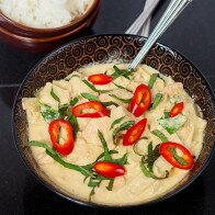 Thai Red Curry with Salmon and Bamboo Shoots | www.spachethespatula.com #recipe