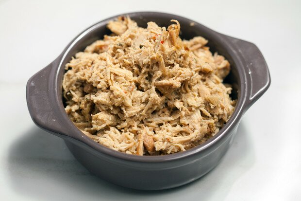 Cafe Rio-Style Pulled Chicken Salad (with Creamy Tomatillo Ranch!) | www.spachethespatula.com #recipe