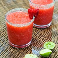 Strawberry Key Lime Margaritas | www.spachethespatula.com #recipe