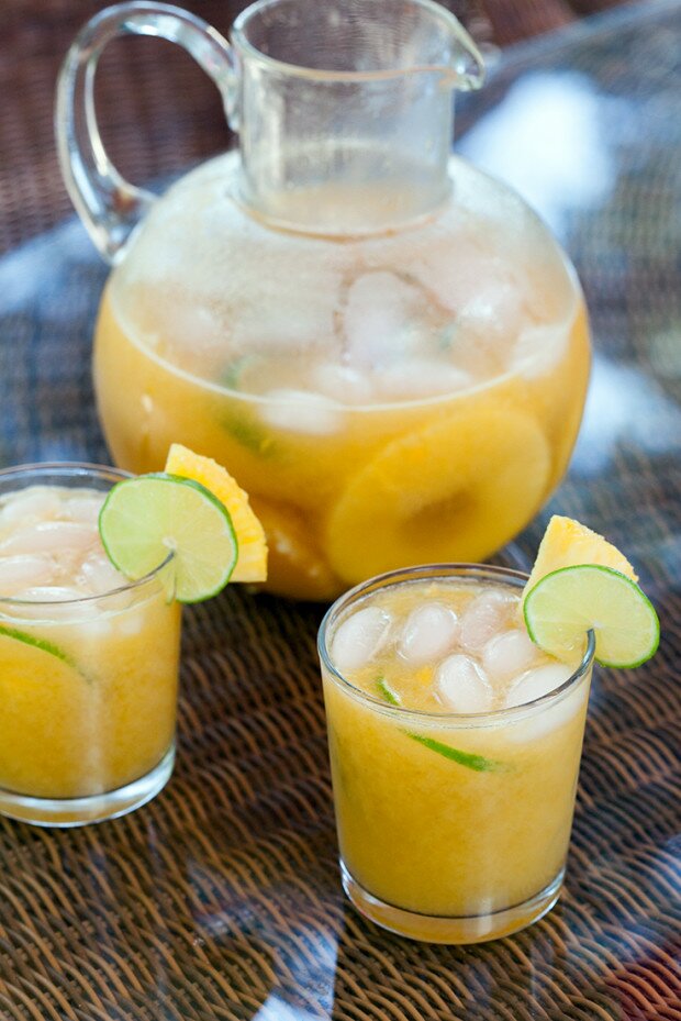 Tropical Rum Punch | www.spachethespatula.com #recipe