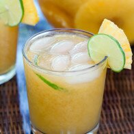 Tropical Rum Punch | www.spachethespatula.com #recipe