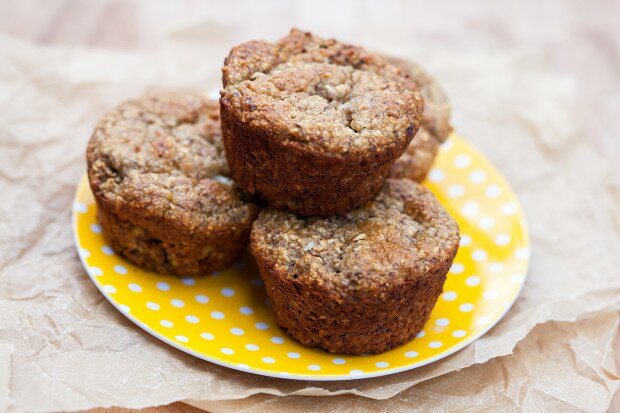 Banana Oat Muffins #glutenfree | www.spachethespatula.com #recipe