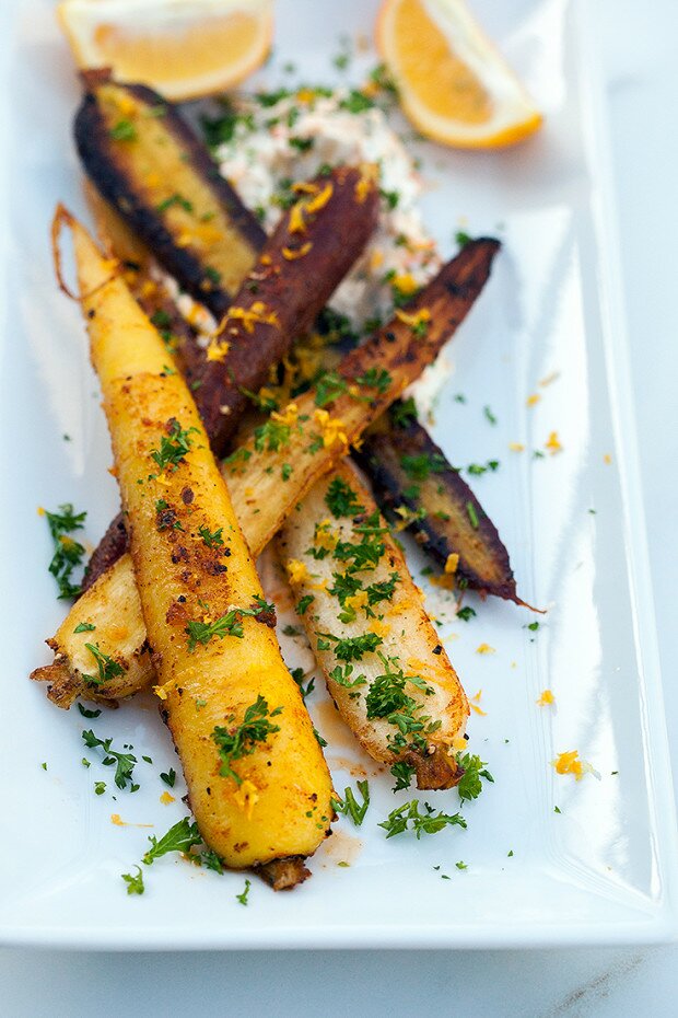 Spice-Crusted Carrots with Harissa Yogurt | www.spachethespatula.com #recipe