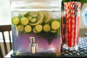 (Somewhat) Patriotic Sangrias | www.spachethespatula.com #recipe