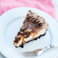 Chocolate Toffee Caramel Cheesecake | www.spachethespatula.com #recipe