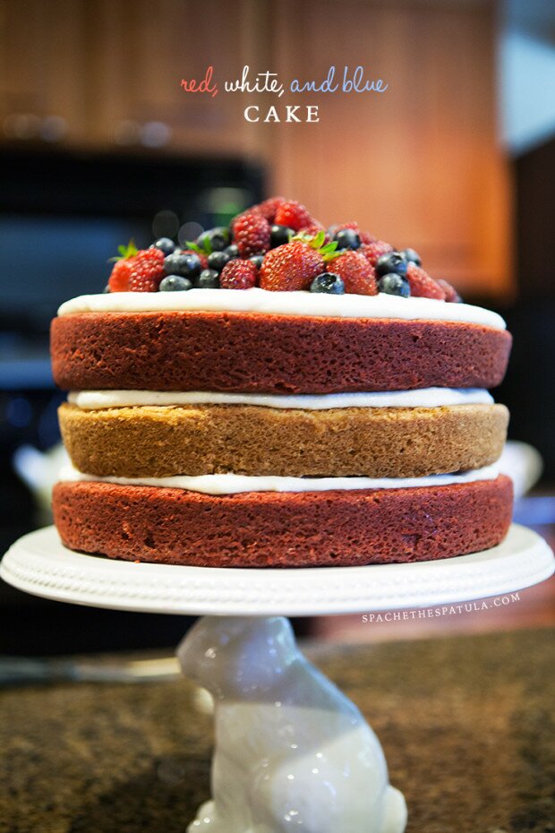 Fourth of July Cake | www.spachethespatula.com #recipe