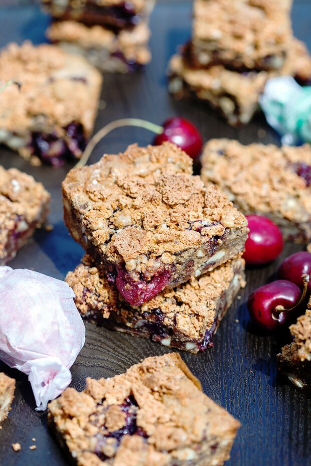 Chocolate Cherry Almond Bars (Two Ways!) | www.spachethespatula.com #recipe