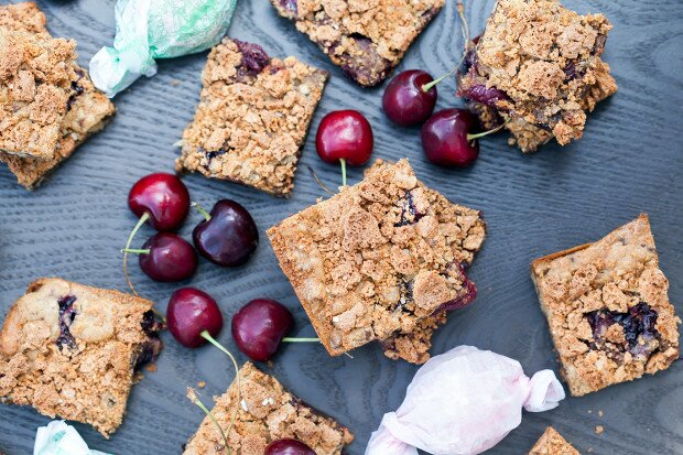 Chocolate Cherry Almond Bars (Two Ways!) | www.spachethespatula.com #recipe