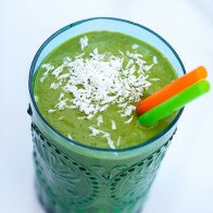 Tropical Green Smoothie | www.spachethespatula.com #recipe