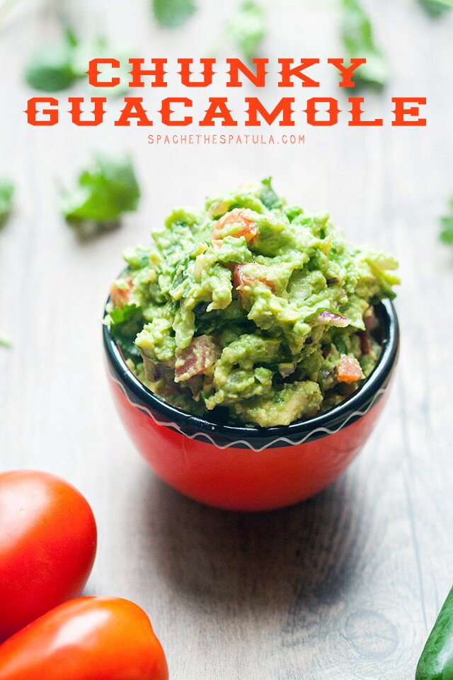 The best tasting (and easiest!) guacamole I have EVER tried! | www.spachethespatula.com #recipe