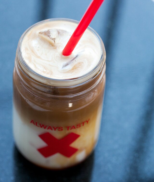 Just like Starbuck's iced caramel macchiato, but with maple! Stupid easy, but crazy good! | www.spachethespatula.com #recipe