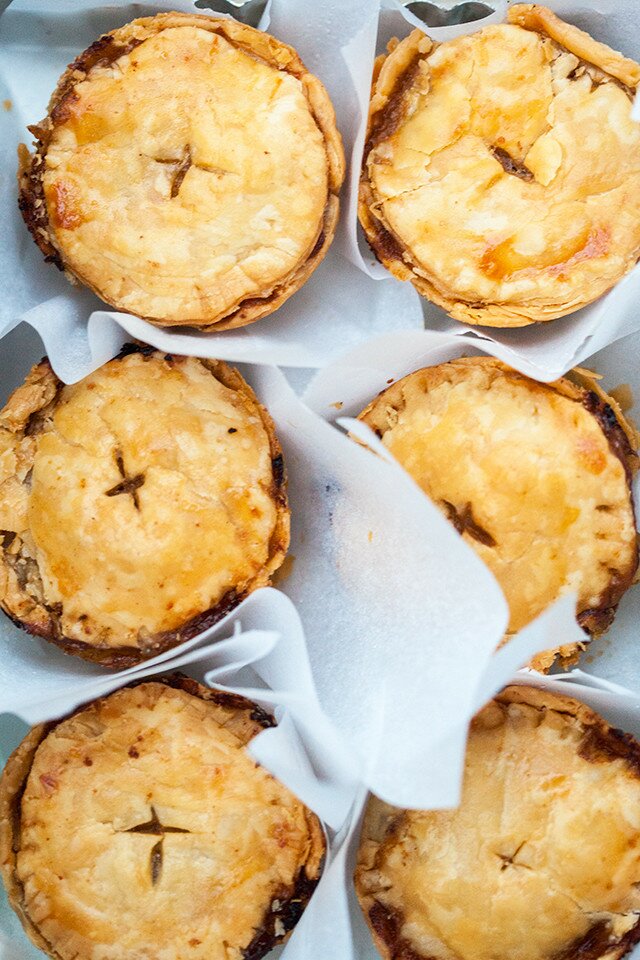 Buttery, flakey hand pies filled with the best beef and Guinness beer filling! Perfect for St. Patrick's Day! | www.spachethespatula.com #recipe