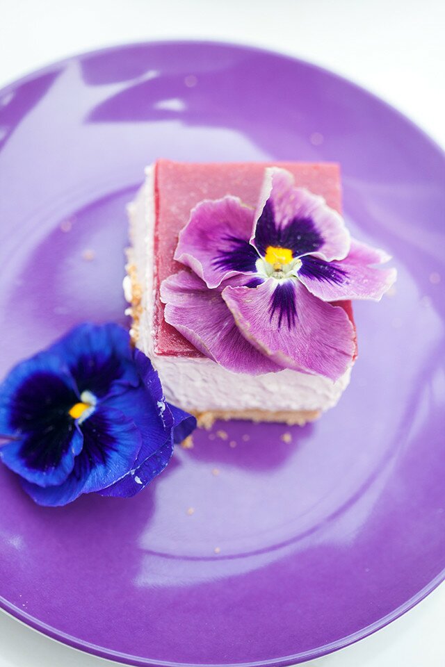 These pretty, little cheesecake squares are creamy, dreamy, no-bake delights! | www.spachethespatula.com #recipe