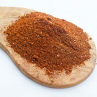 This warm blend of spices is an integral ingredient in Ethiopian cuisine. | www.spachethespatula.com #recipe