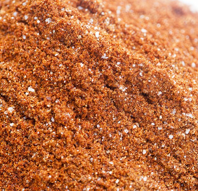 This warm blend of spices is an integral ingredient in Ethiopian cuisine. | www.spachethespatula.com #recipe