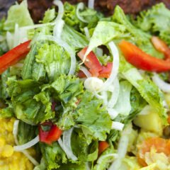 This simple-yet-vibrant green salad adds an amazing freshness to any Ethiopian feast! | www.spachethespatula.com #recipe #vegan