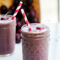 Cool off with this crazy easy smoothie recipe! | www.spachethespatula.com #recipe #vegan